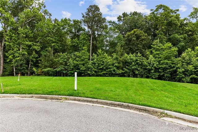1506 White Mountain Dr, Chester, VA 23836