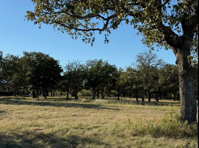 2046 County Rd 103, Comanche, TX 76442