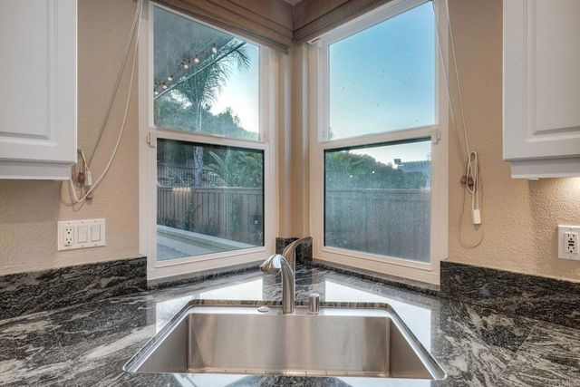 11707 Aspen View, San Diego, CA 92128