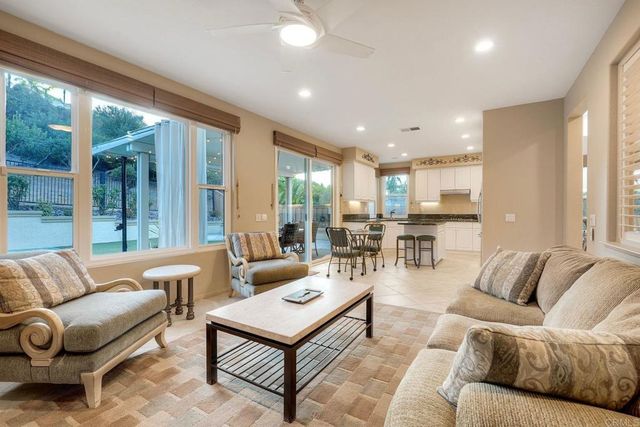 11707 Aspen View, San Diego, CA 92128