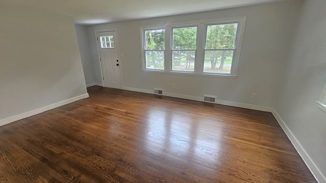 29 Mines Road, Bristol, CT 06010