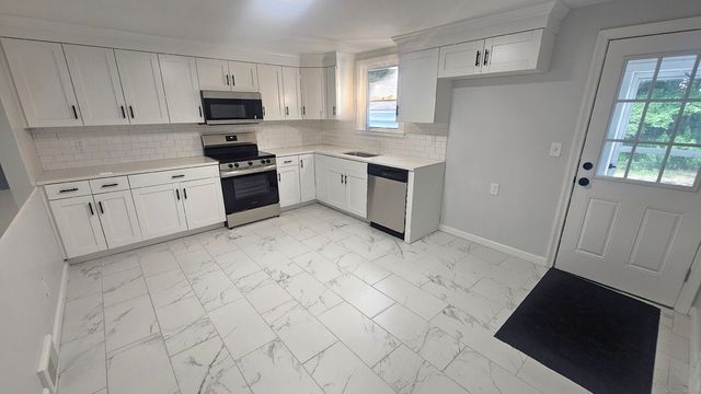 29 Mines Road, Bristol, CT 06010