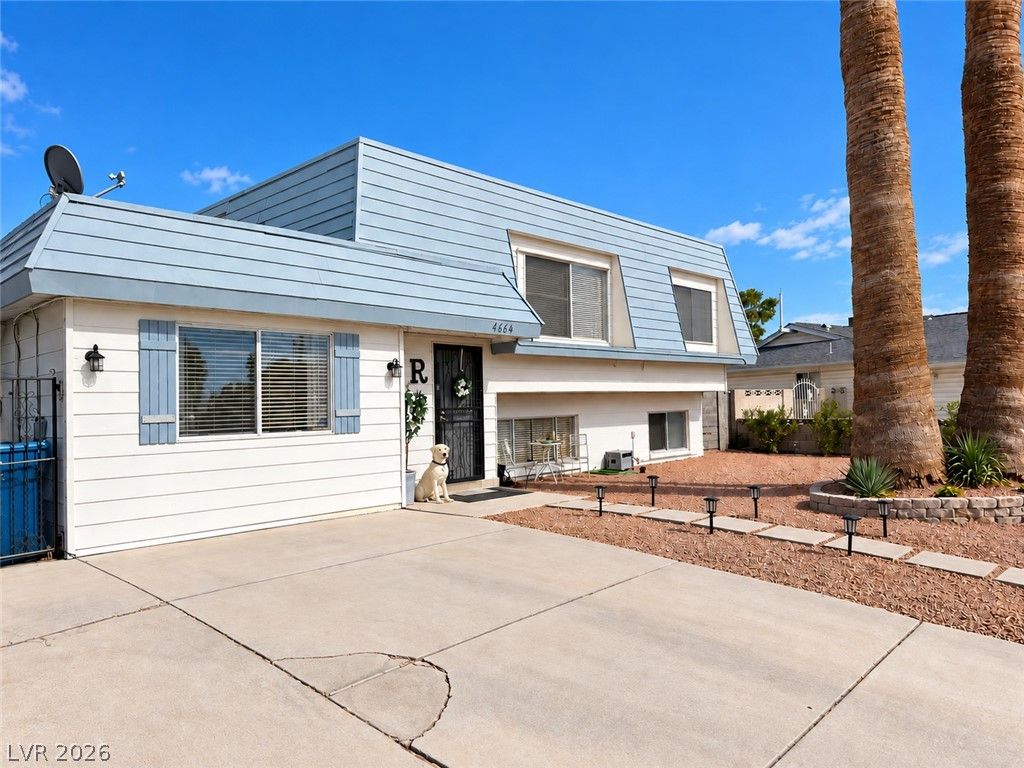 4664 El Canasta Way, Las Vegas, NV 89121 — photo 2