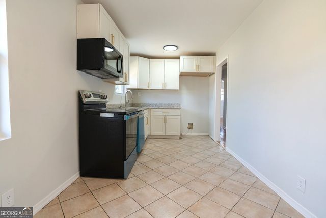 296 Rockin Hill Drive SW, Marietta, GA 30060