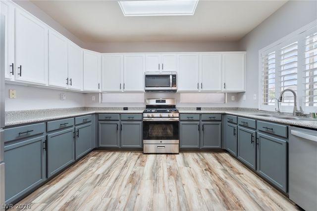 8701 Butterchurn Avenue, Las Vegas, NV 89143