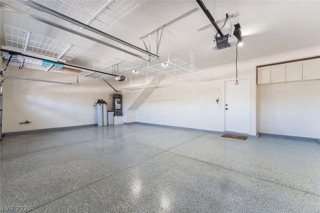 8701 Butterchurn Avenue, Las Vegas, NV 89143