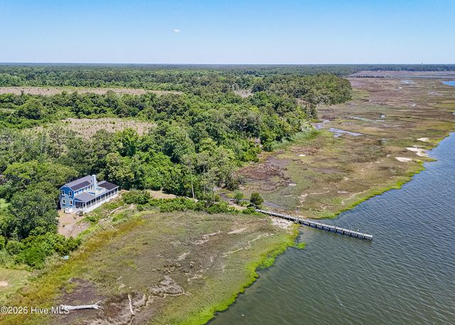 1523 Shepard Road SE, Boiling Spring Lakes, NC 28461