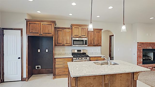 3501 Shutter Ridge Drive, Yukon, OK 73064