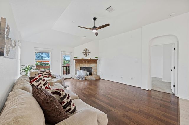 1701 Hidden Springs PATH, Round Rock, TX 78665