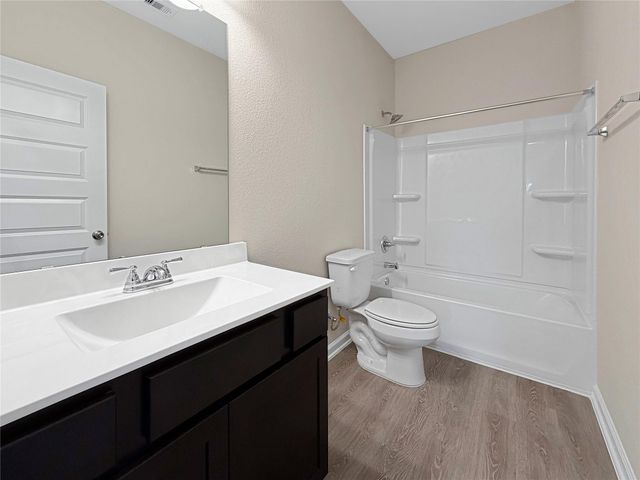 325 Stone Placa Trail, Brookshire, TX 77423