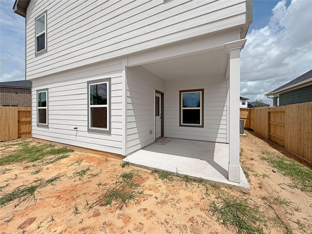 325 Stone Placa Trail, Brookshire, TX 77423