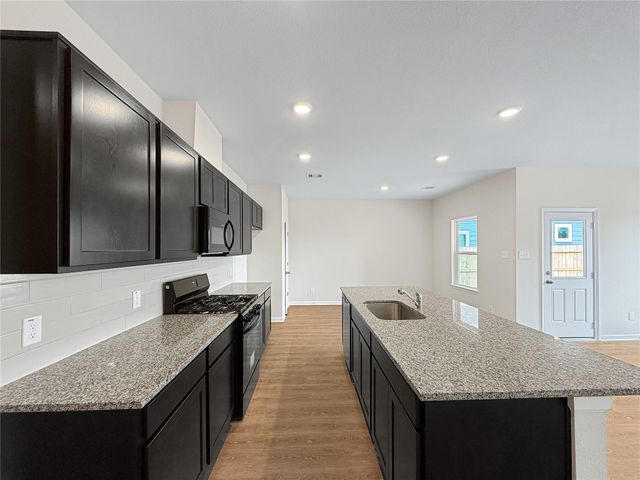 325 Stone Placa Trail, Brookshire, TX 77423