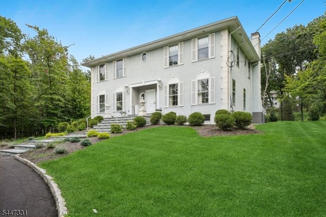 7 Gordon Rd, Essex Fells Twp., NJ 07021