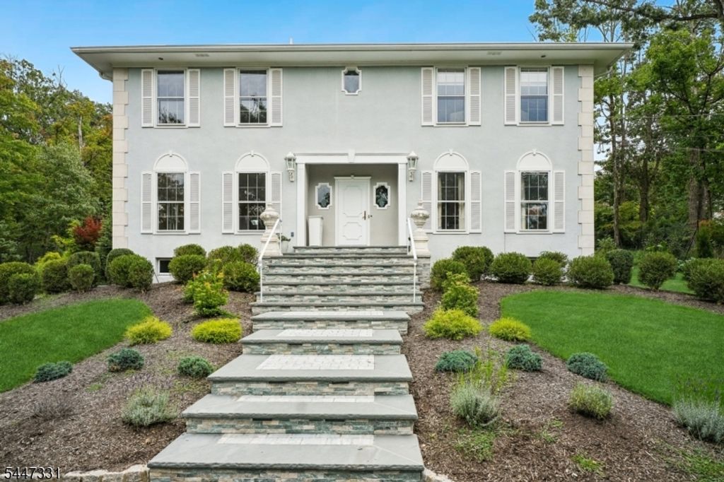 7 Gordon Rd, Essex Fells Twp., NJ 07021