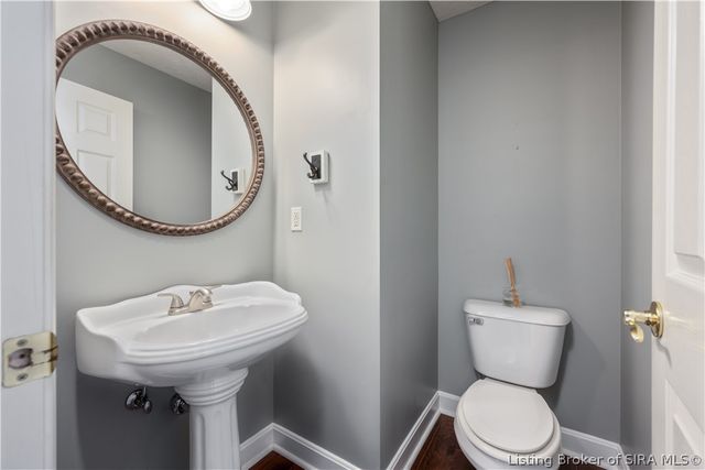 12008 Eagle Knoll Drive, Sellersburg, IN 47172