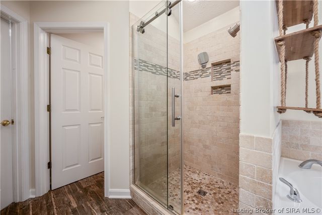 12008 Eagle Knoll Drive, Sellersburg, IN 47172