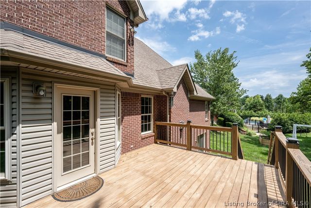 12008 Eagle Knoll Drive, Sellersburg, IN 47172
