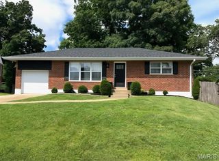 9405 High Hill Court, St Louis, MO 63126