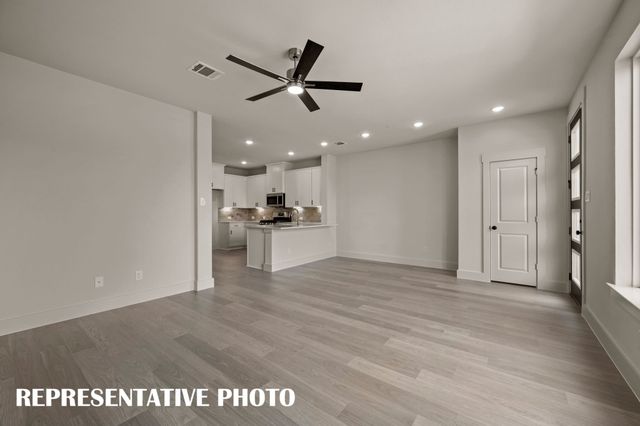 1841 Summer Aura, Mesquite, TX 75181