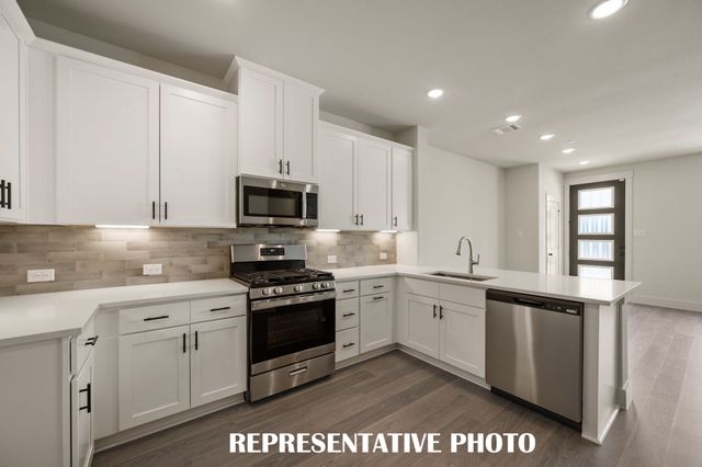 1841 Summer Aura, Mesquite, TX 75181