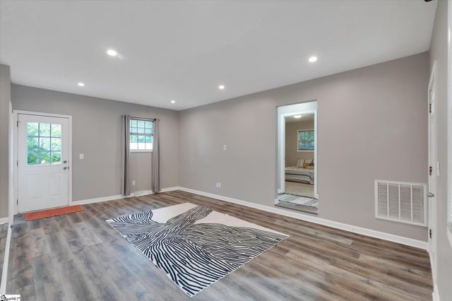 110 Lyons Court, Simpsonville, SC 29681