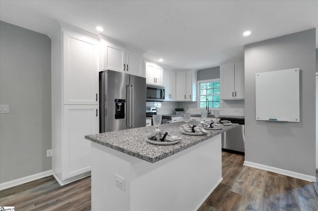 110 Lyons Court, Simpsonville, SC 29681