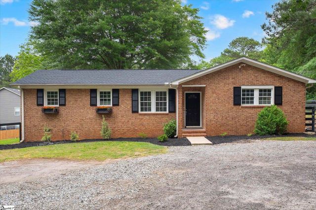 110 Lyons Court, Simpsonville, SC 29681