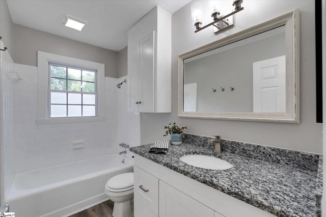 110 Lyons Court, Simpsonville, SC 29681