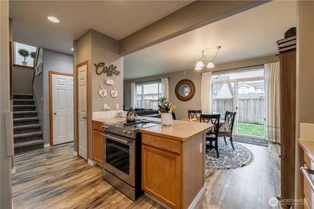 10025 2nd Place SE, Lake Stevens, WA 98258