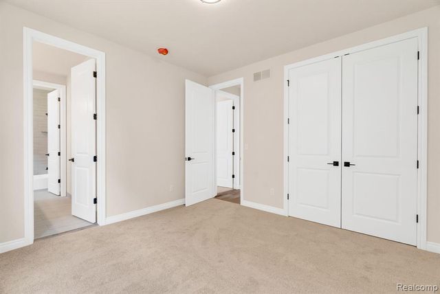 4118 Spring Meadows Drive, Sterling Heights, MI 48314