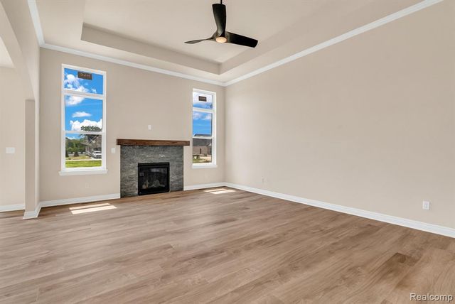 4118 Spring Meadows Drive, Sterling Heights, MI 48314