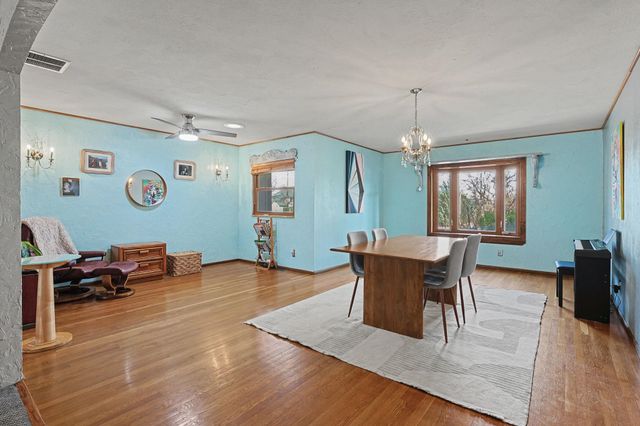 2047 N Westridge Dr, Wichita, KS 67203