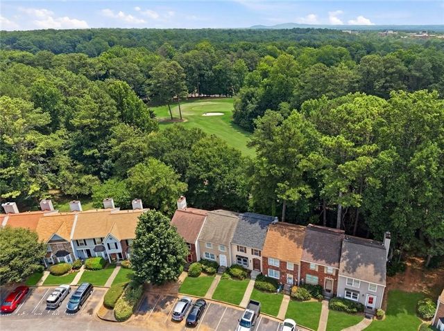 2105 Fairways Court NW, Kennesaw, GA 30144