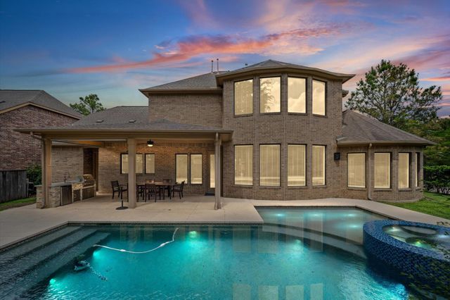 241 W Tupelo Green Circle, Spring, TX 77389