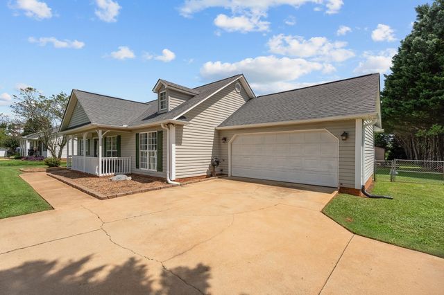 1310 Bishop Road, Inman, SC 29349