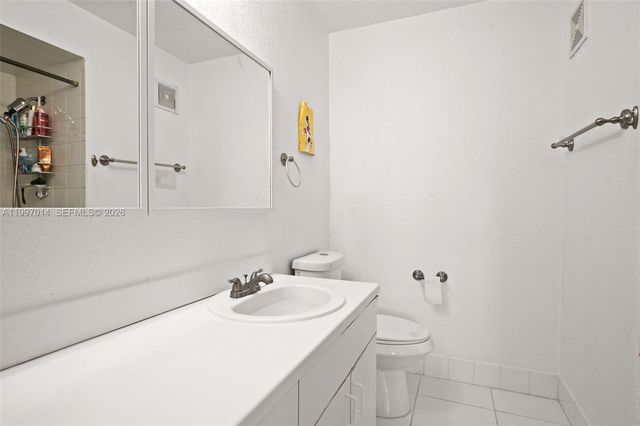 3676 San Simeon Cir, Weston, FL 33331