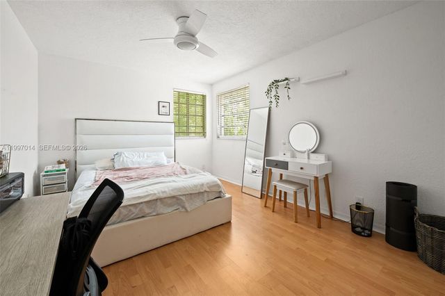 3676 San Simeon Cir, Weston, FL 33331