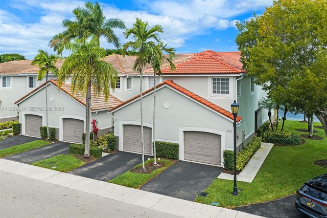 3676 San Simeon Cir, Weston, FL 33331