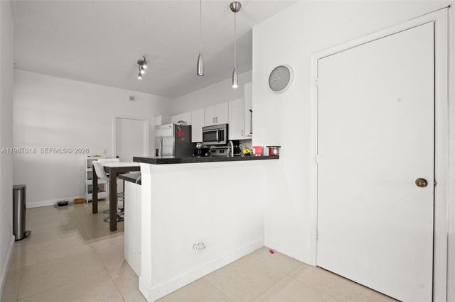 3676 San Simeon Cir, Weston, FL 33331