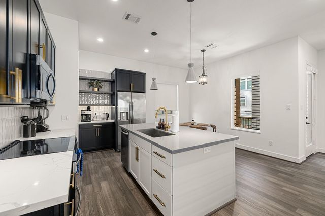 5830 Winsome Lane, Houston, TX 77057