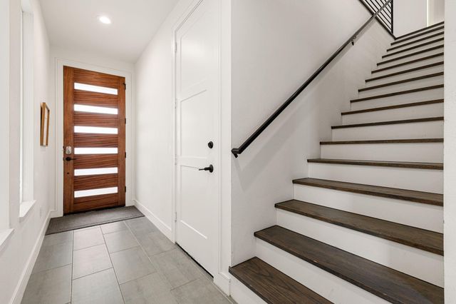 5830 Winsome Lane, Houston, TX 77057