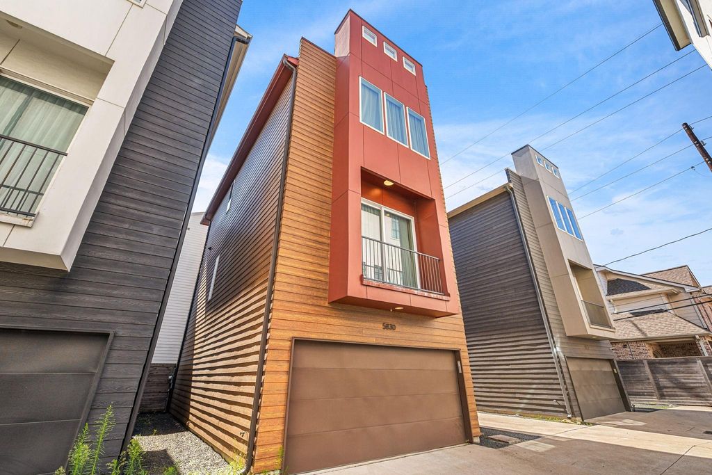 5830 Winsome Lane, Houston, TX 77057