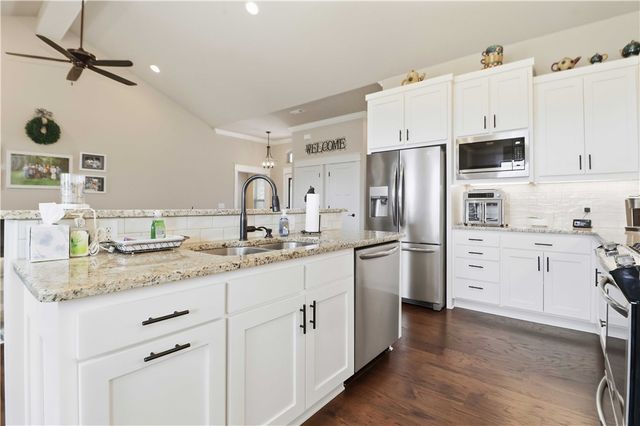 1213 Bradley Street, Centerton, AR 72719