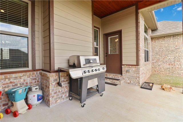 1213 Bradley Street, Centerton, AR 72719