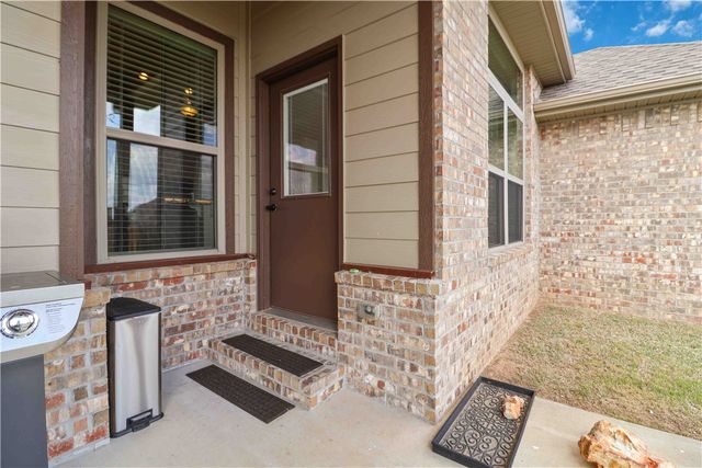 1213 Bradley Street, Centerton, AR 72719