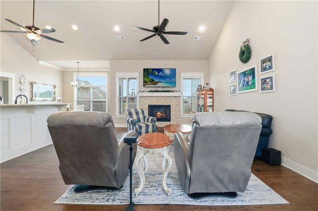 1213 Bradley Street, Centerton, AR 72719