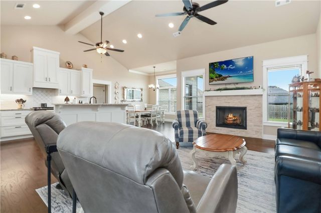 1213 Bradley Street, Centerton, AR 72719