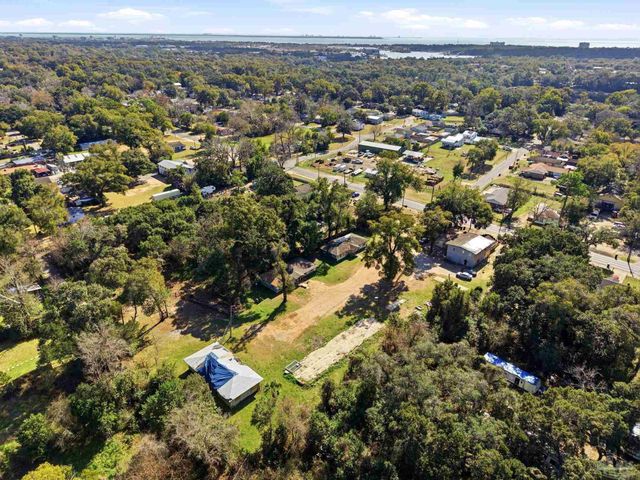 4143 W Gadsden St, Pensacola, FL 32505
