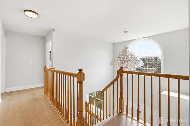 33 Melbloum Lane, Edison, NJ 08837