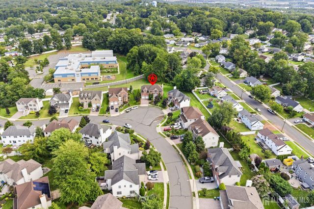 33 Melbloum Lane, Edison, NJ 08837